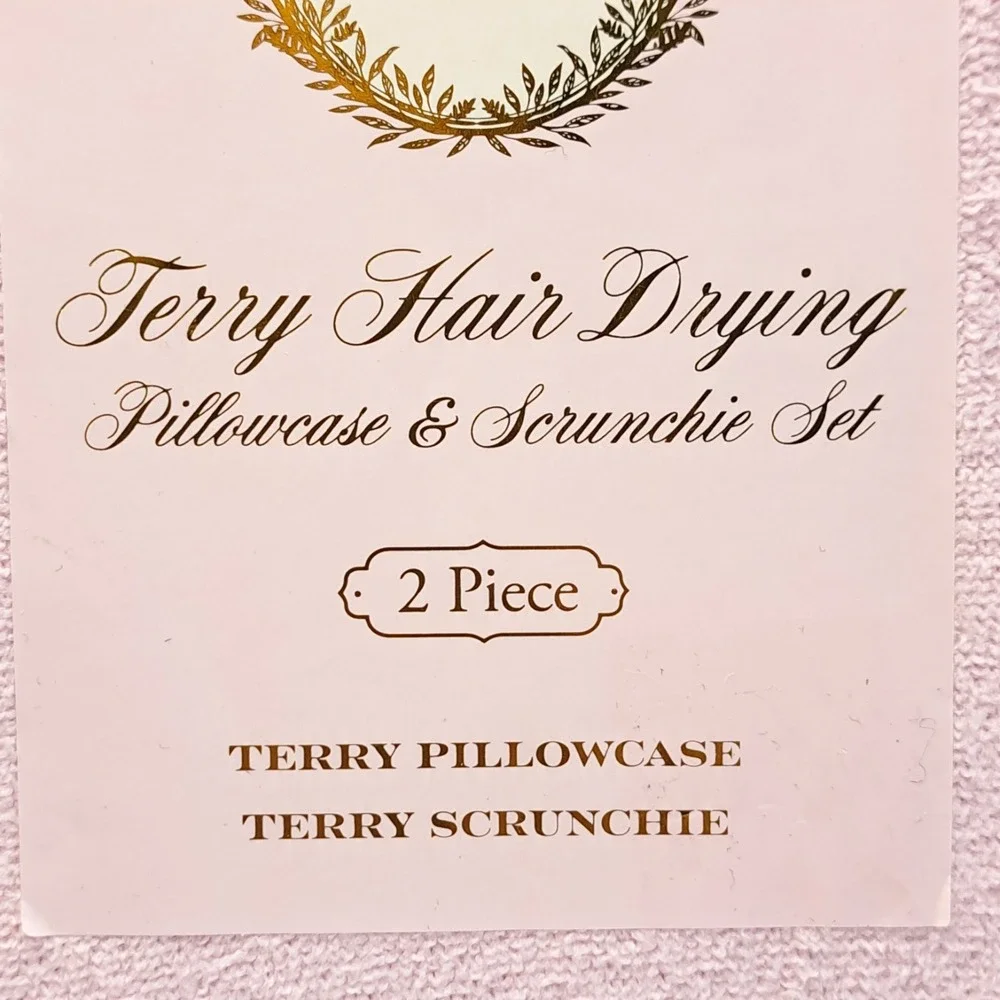 Maison Des Fleurs‎ Terry Hair Drying 2 Piece Pillowcase/Scrunchie NWT 20 X 30 in